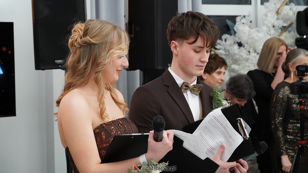 Studniówka III LO w Ostrołęce [03.01.2026] - zdjęcie #388 - eOstroleka.pl