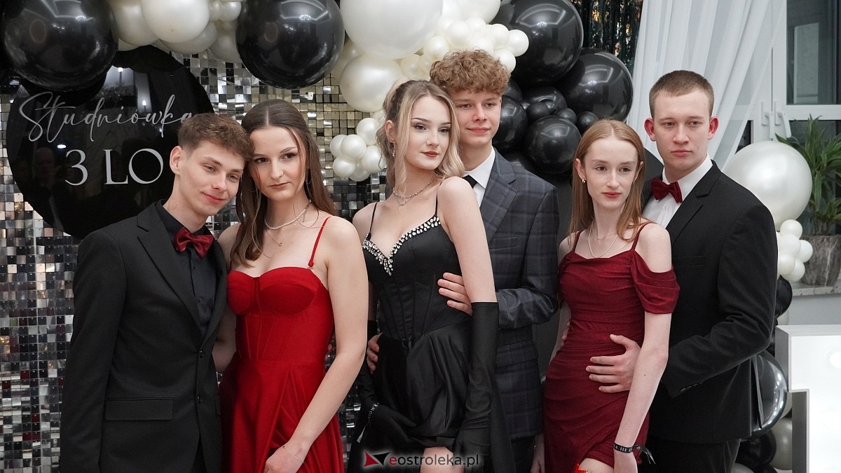 Studniówka III LO w Ostrołęce [03.01.2026] - zdjęcie #276 - eOstroleka.pl