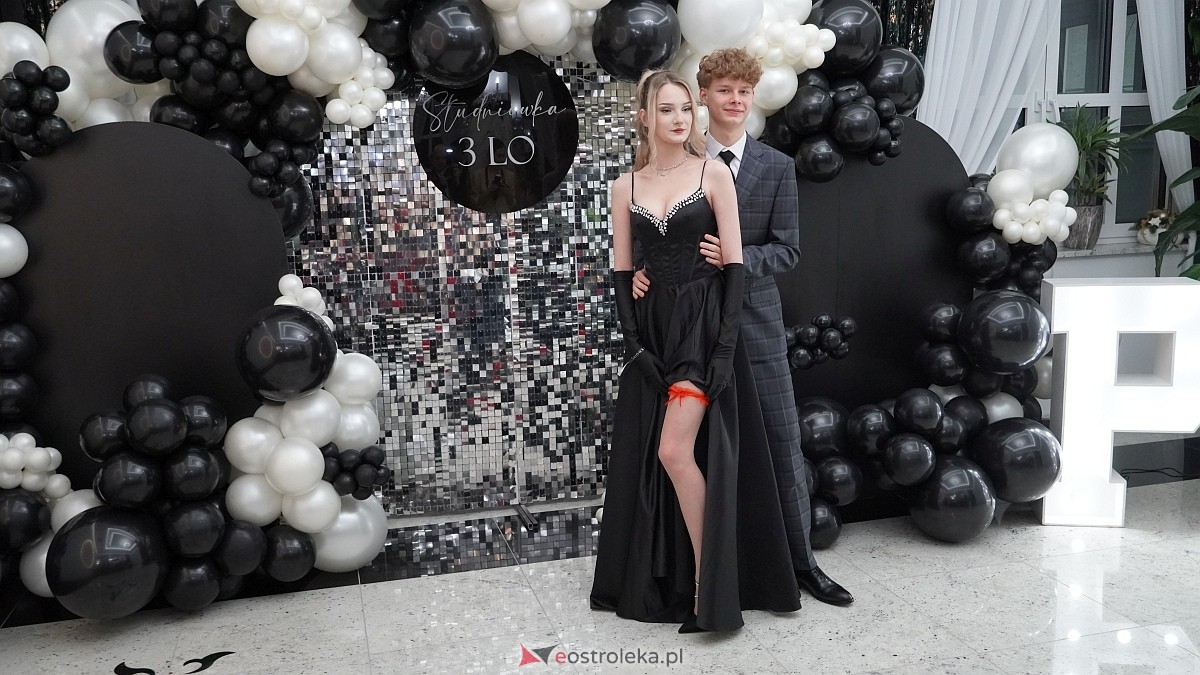 Studniówka III LO w Ostrołęce [03.01.2026] - zdjęcie #274 - eOstroleka.pl