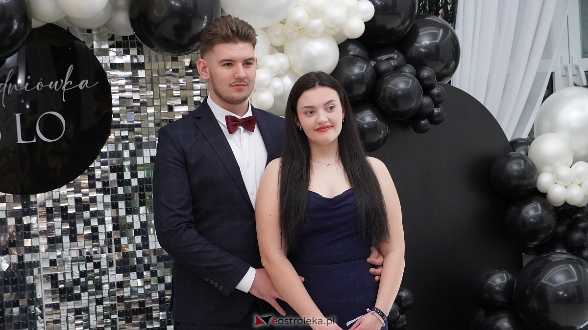 Studniówka III LO w Ostrołęce [03.01.2026] - zdjęcie #256 - eOstroleka.pl