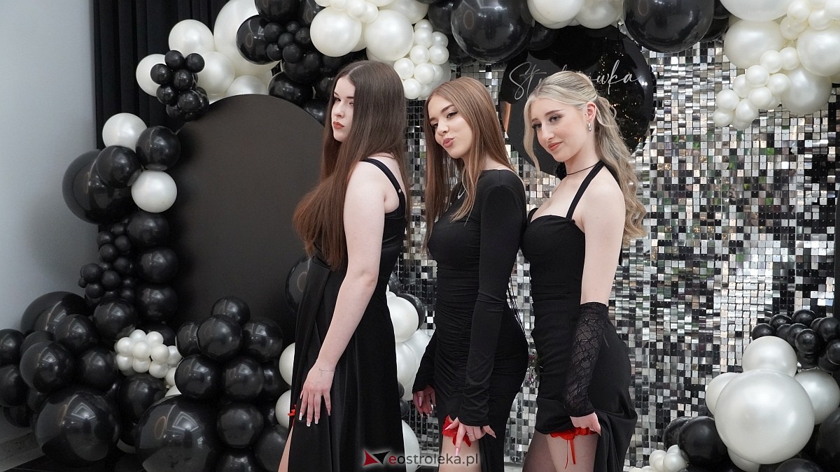 Studniówka III LO w Ostrołęce [03.01.2026] - zdjęcie #238 - eOstroleka.pl