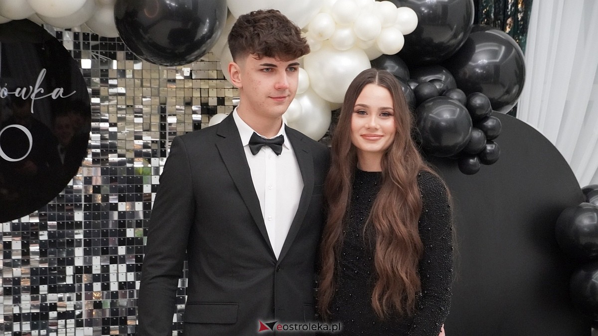 Studniówka III LO w Ostrołęce [03.01.2026] - zdjęcie #224 - eOstroleka.pl