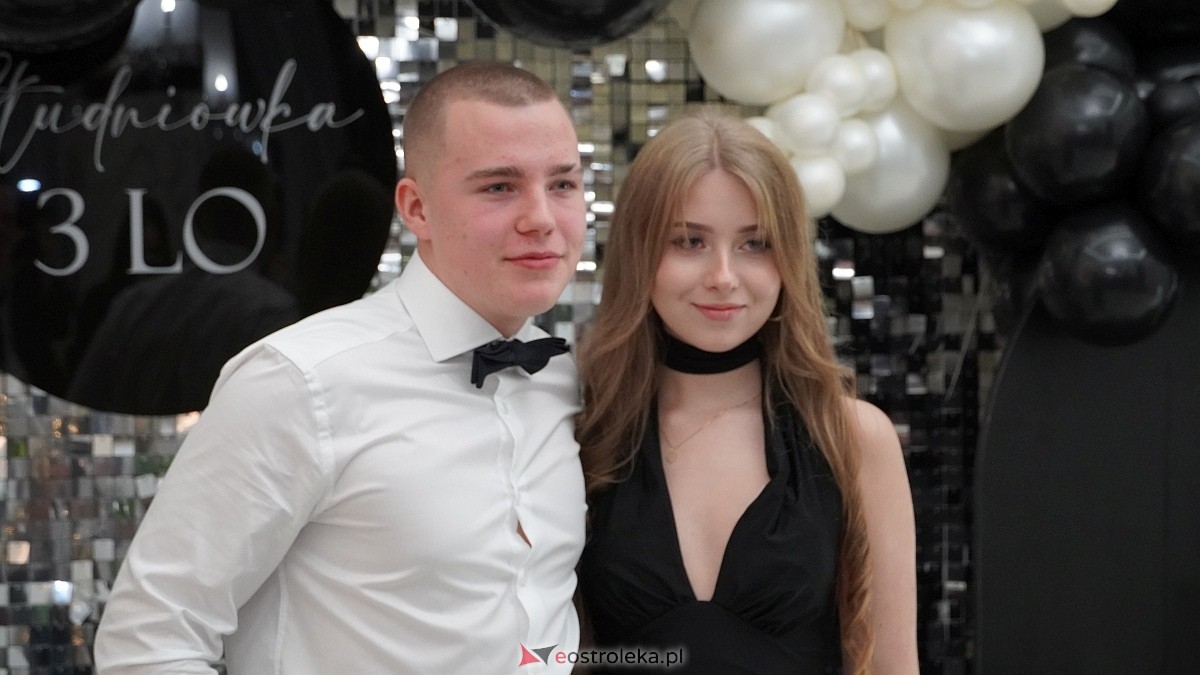 Studniówka III LO w Ostrołęce [03.01.2026] - zdjęcie #220 - eOstroleka.pl