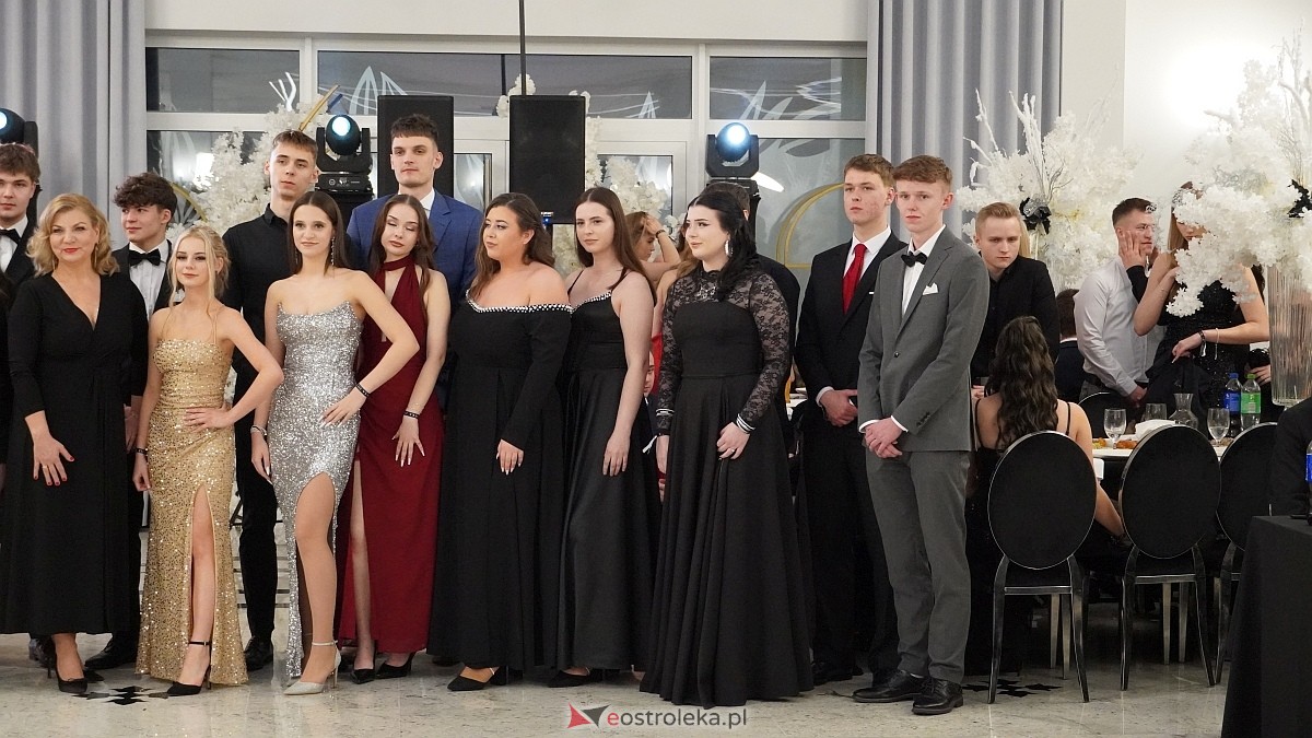 Studniówka III LO w Ostrołęce [03.01.2026] - zdjęcie #188 - eOstroleka.pl