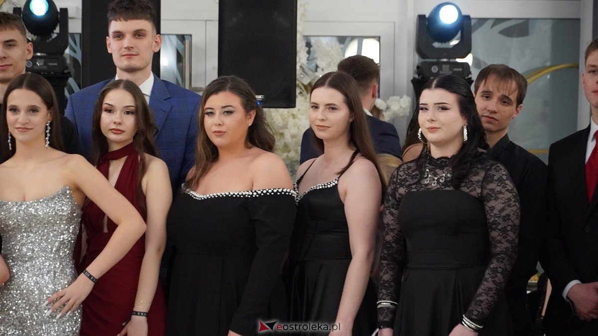 Studniówka III LO w Ostrołęce [03.01.2026] - zdjęcie #178 - eOstroleka.pl