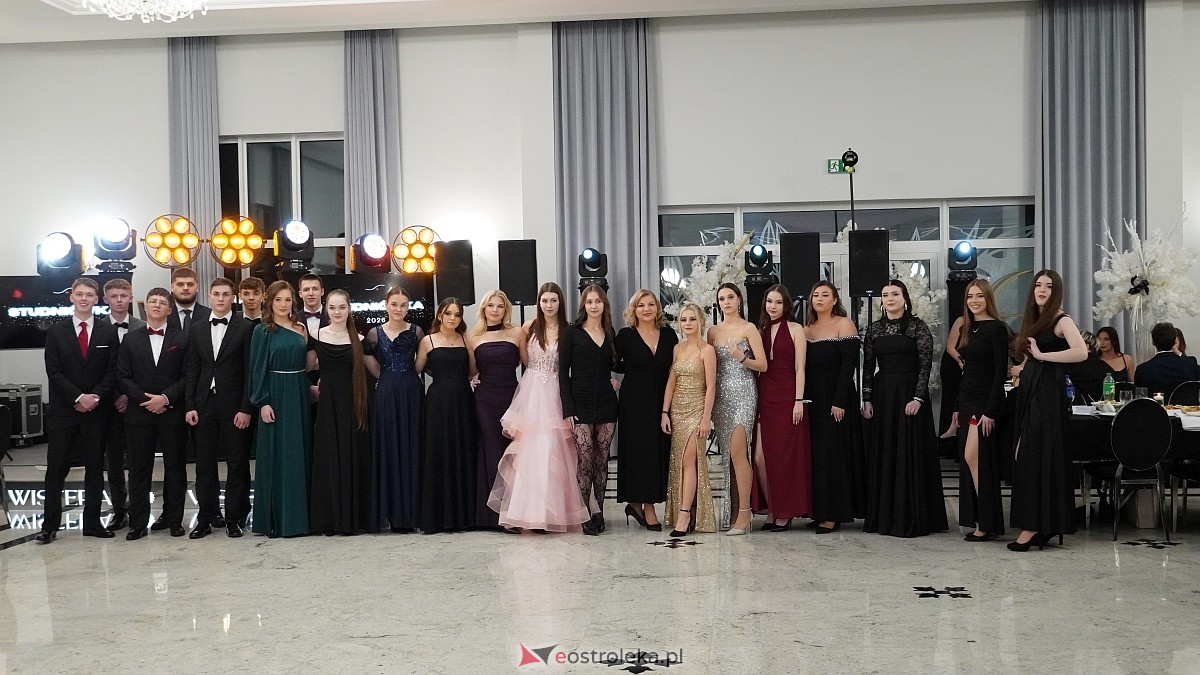 Studniówka III LO w Ostrołęce [03.01.2026] - zdjęcie #169 - eOstroleka.pl