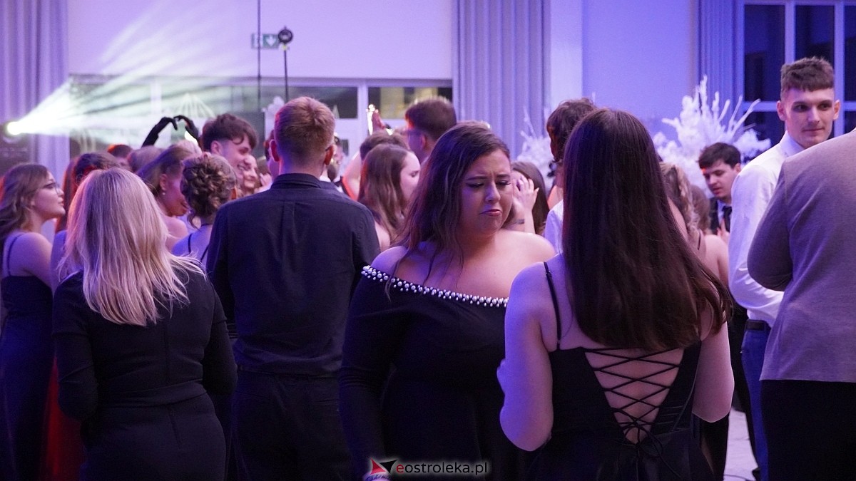 Studniówka III LO w Ostrołęce [03.01.2026] - zdjęcie #219 - eOstroleka.pl