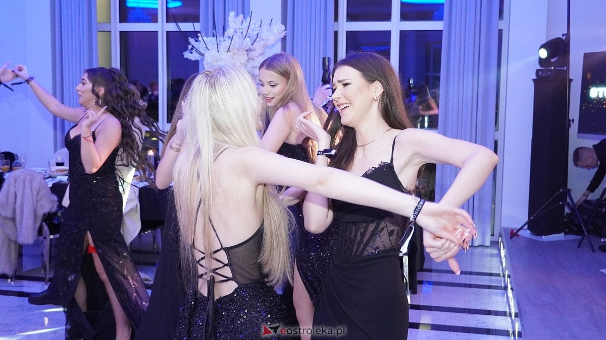 Studniówka III LO w Ostrołęce [03.01.2026] - zdjęcie #201 - eOstroleka.pl