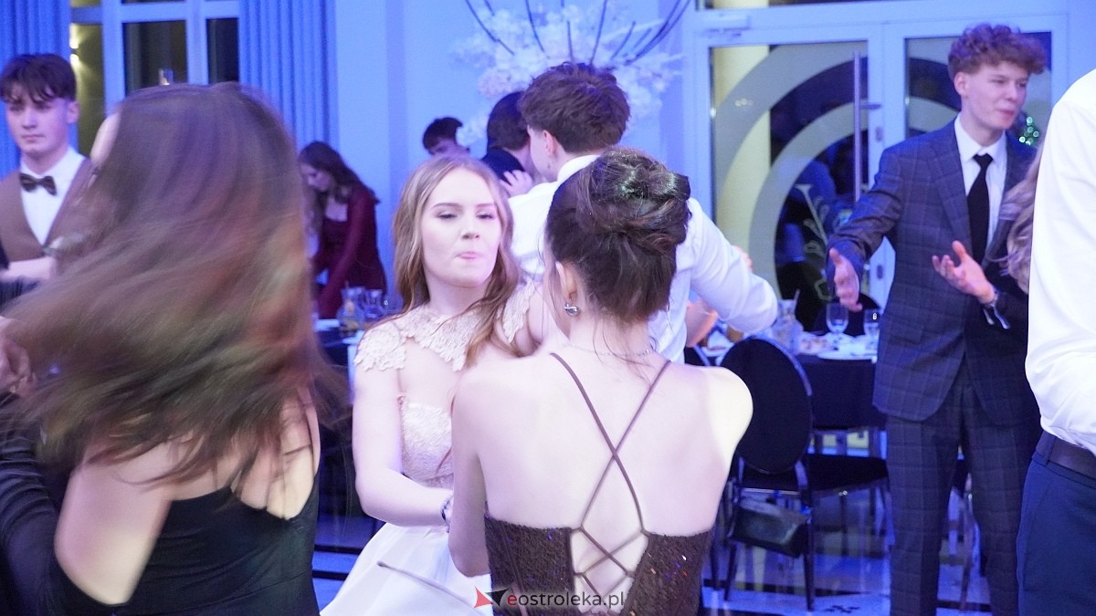 Studniówka III LO w Ostrołęce [03.01.2026] - zdjęcie #199 - eOstroleka.pl