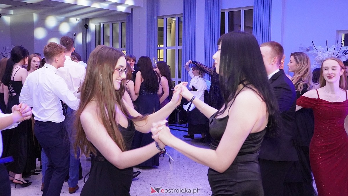 Studniówka III LO w Ostrołęce [03.01.2026] - zdjęcie #189 - eOstroleka.pl