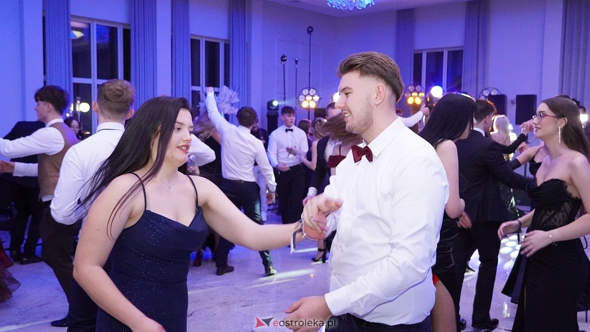 Studniówka III LO w Ostrołęce [03.01.2026] - zdjęcie #181 - eOstroleka.pl