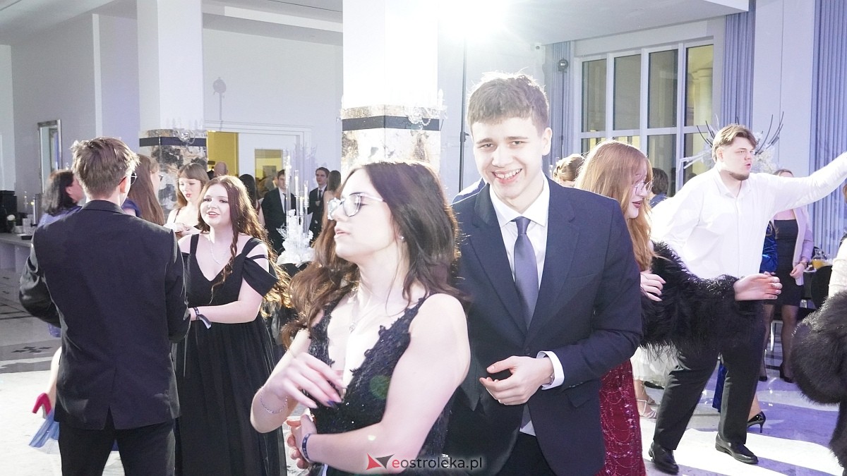 Studniówka III LO w Ostrołęce [03.01.2026] - zdjęcie #174 - eOstroleka.pl