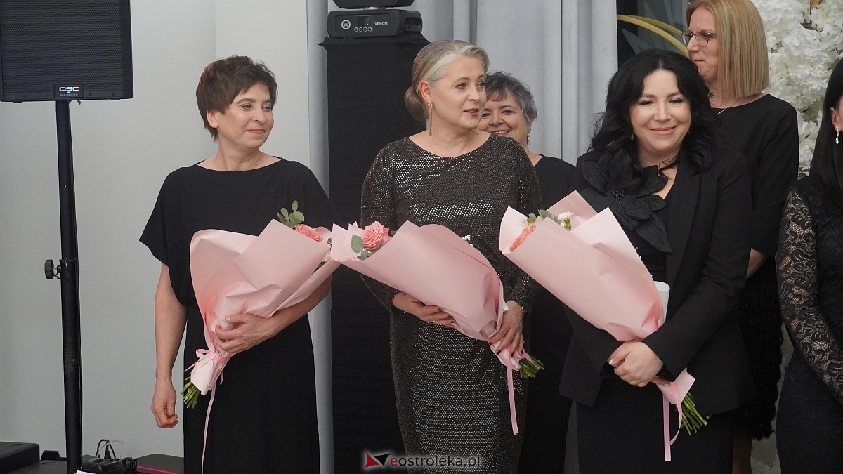 Studniówka III LO w Ostrołęce [03.01.2026] - zdjęcie #366 - eOstroleka.pl