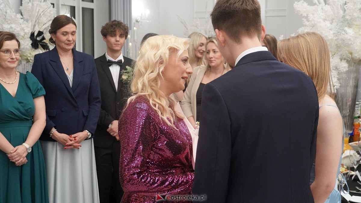 Studniówka III LO w Ostrołęce [03.01.2026] - zdjęcie #360 - eOstroleka.pl