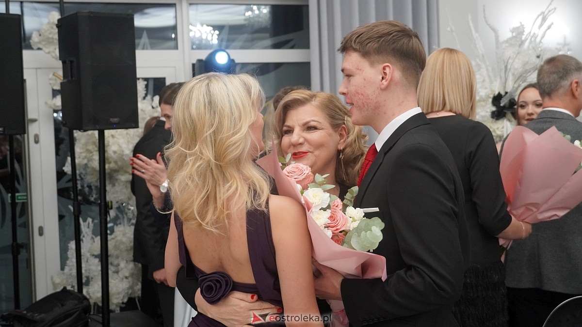 Studniówka III LO w Ostrołęce [03.01.2026] - zdjęcie #343 - eOstroleka.pl