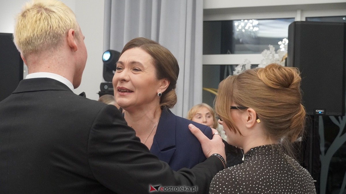 Studniówka III LO w Ostrołęce [03.01.2026] - zdjęcie #340 - eOstroleka.pl