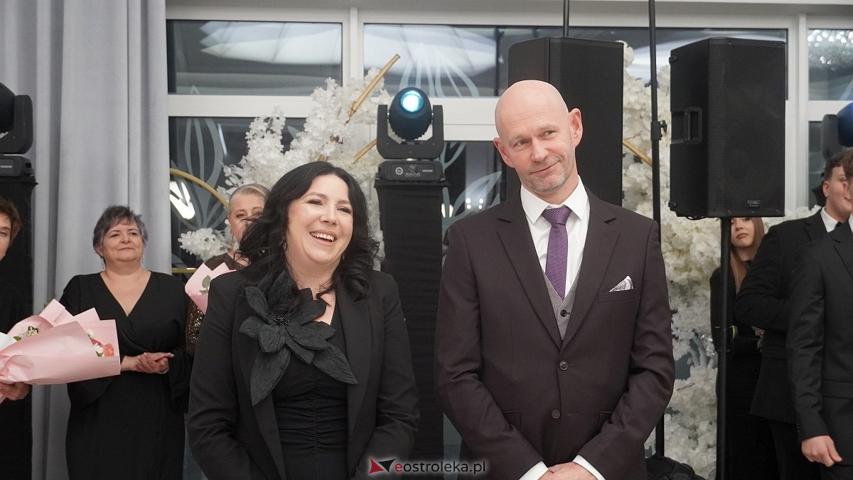 Studniówka III LO w Ostrołęce [03.01.2026] - zdjęcie #334 - eOstroleka.pl