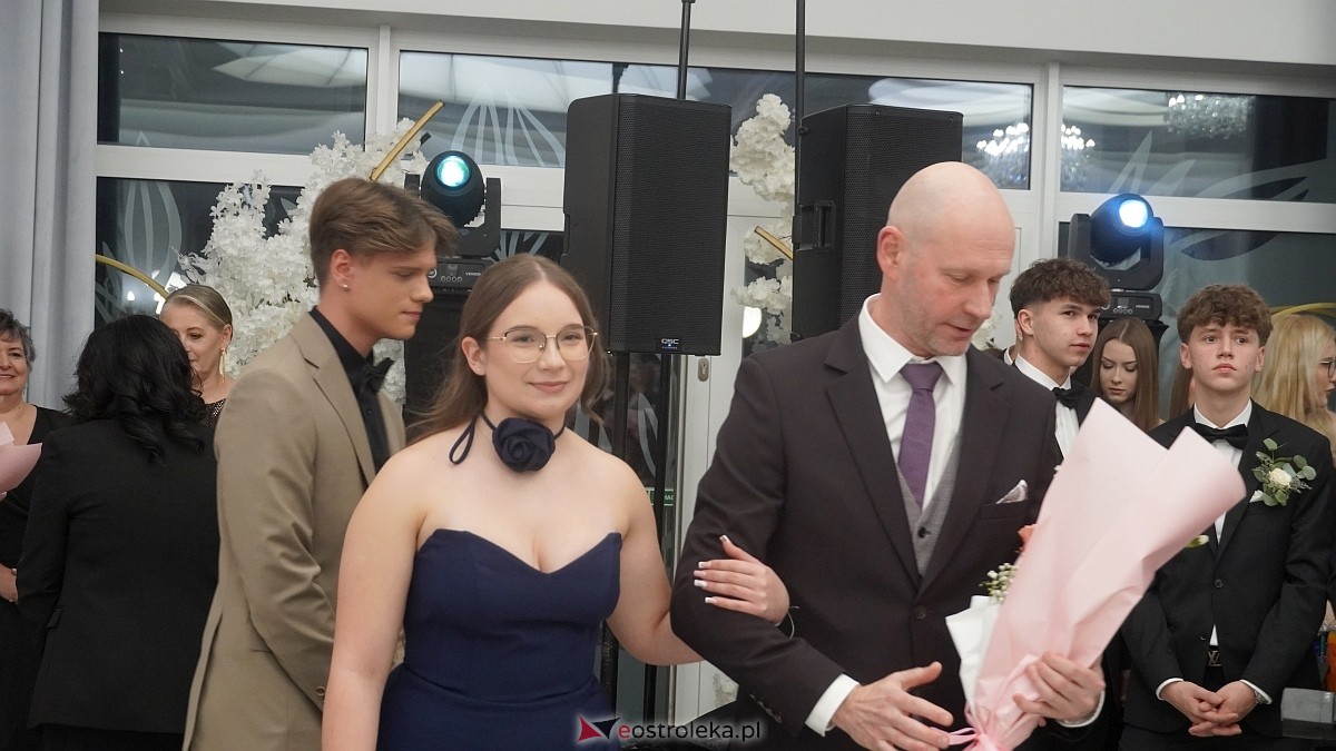 Studniówka III LO w Ostrołęce [03.01.2026] - zdjęcie #331 - eOstroleka.pl