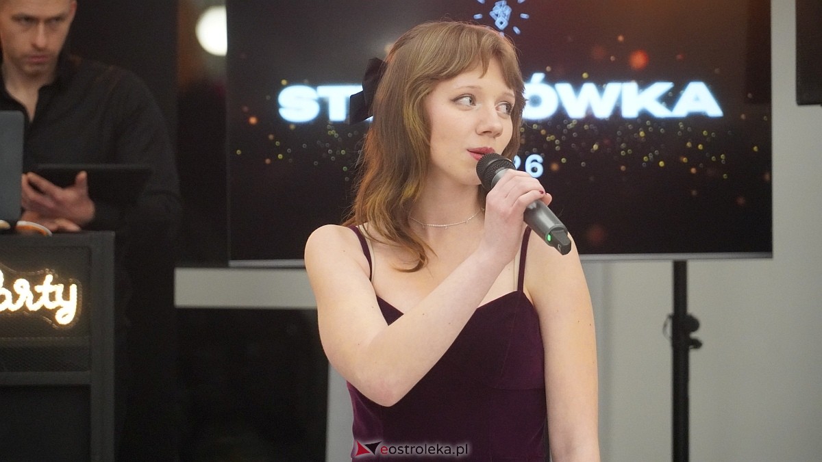 Studniówka III LO w Ostrołęce [03.01.2026] - zdjęcie #325 - eOstroleka.pl