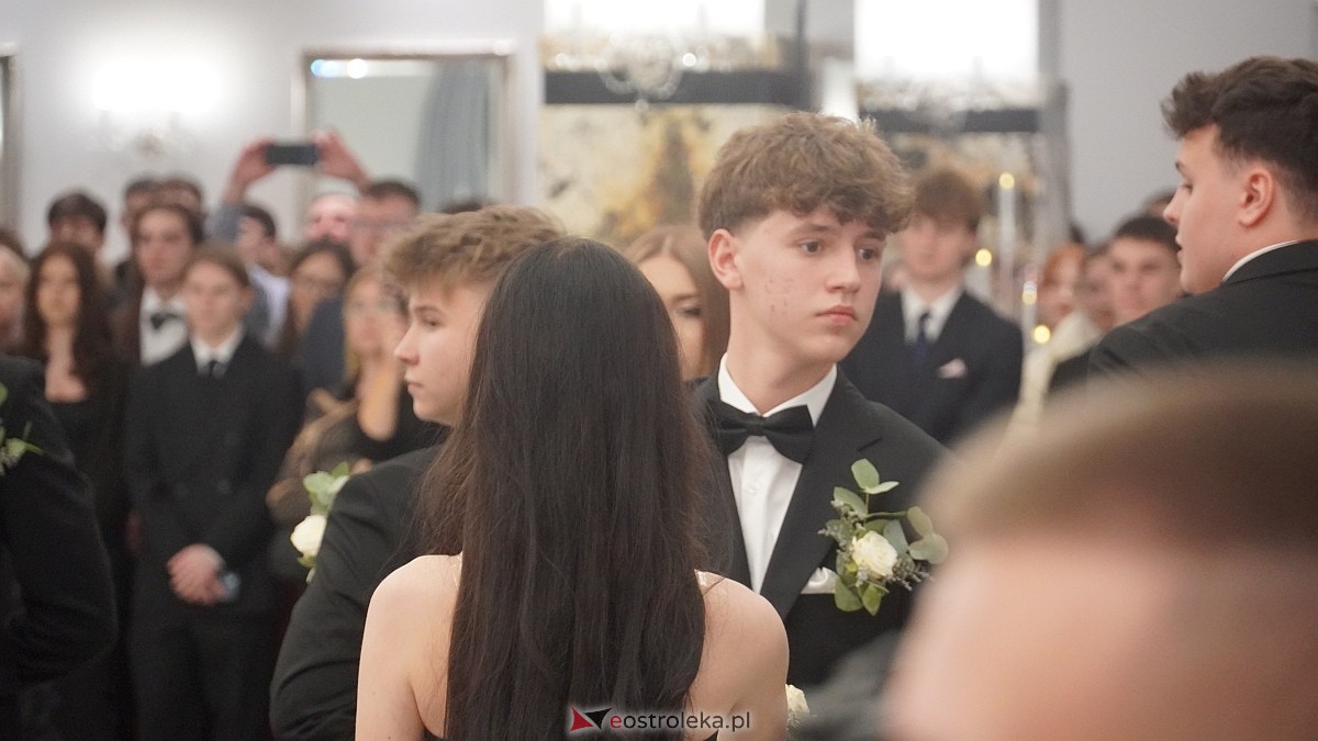 Studniówka III LO w Ostrołęce [03.01.2026] - zdjęcie #302 - eOstroleka.pl