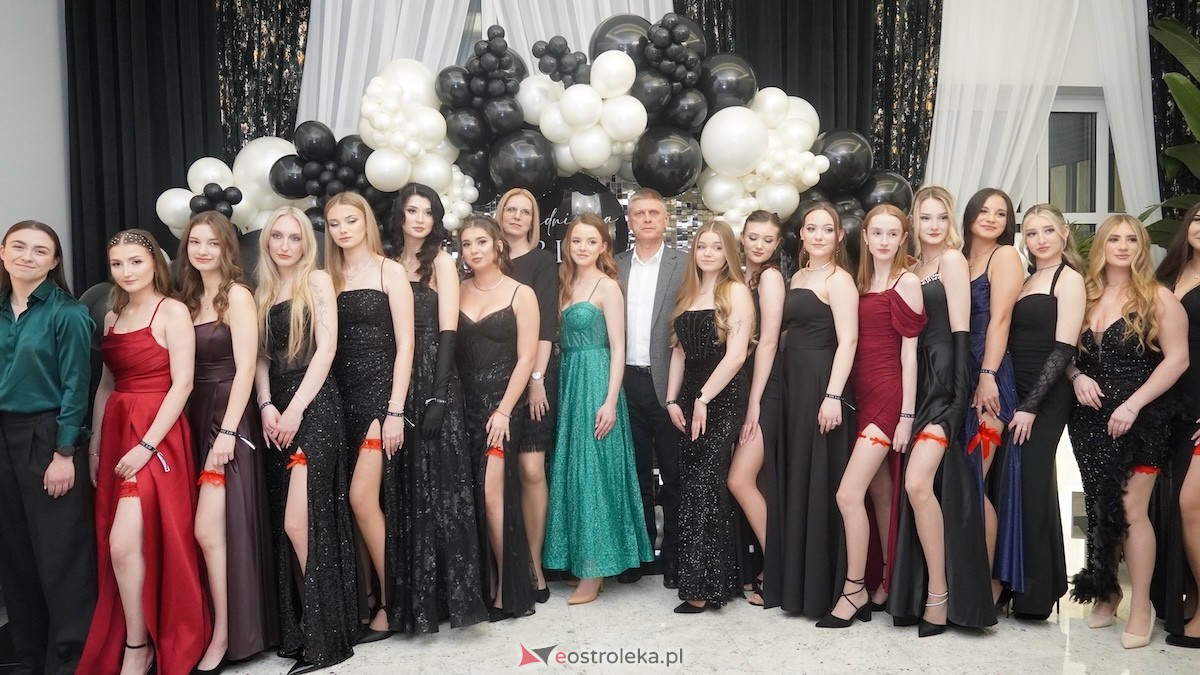 Studniówka III LO w Ostrołęce [03.01.2026] - zdjęcie #165 - eOstroleka.pl