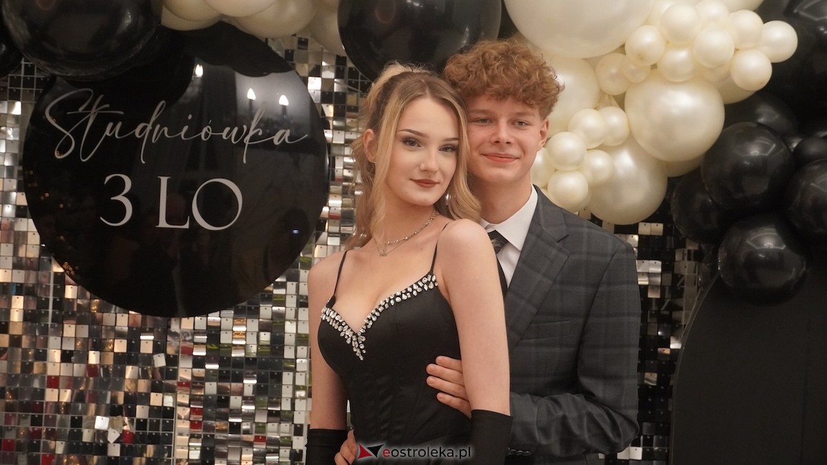 Studniówka III LO w Ostrołęce [03.01.2026] - zdjęcie #155 - eOstroleka.pl