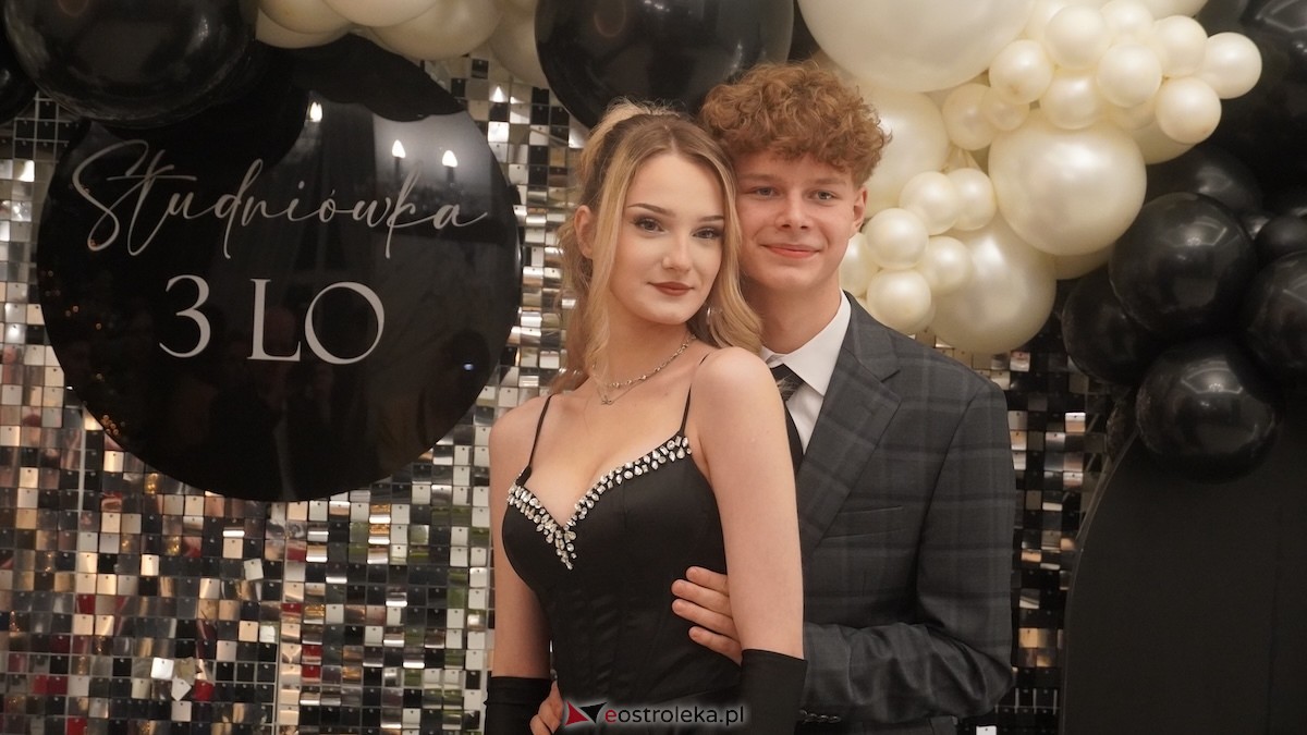 Studniówka III LO w Ostrołęce [03.01.2026] - zdjęcie #154 - eOstroleka.pl