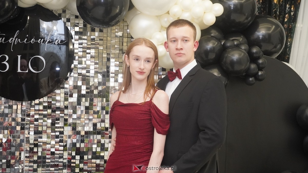 Studniówka III LO w Ostrołęce [03.01.2026] - zdjęcie #153 - eOstroleka.pl