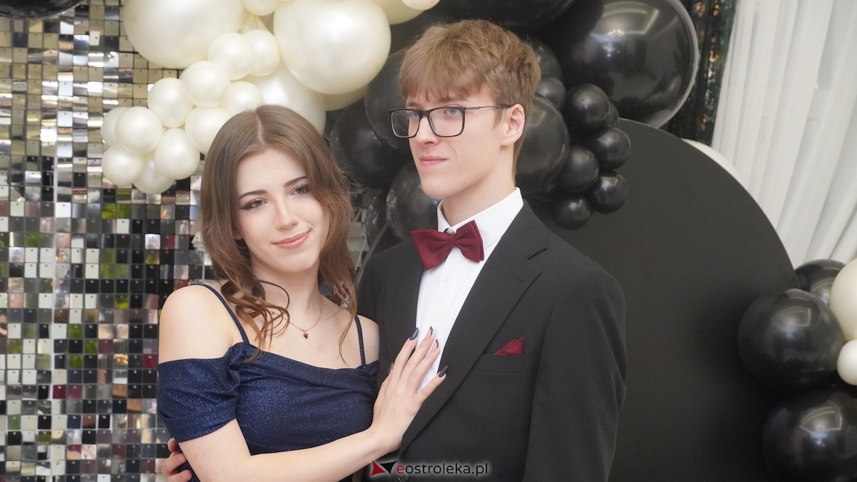 Studniówka III LO w Ostrołęce [03.01.2026] - zdjęcie #144 - eOstroleka.pl