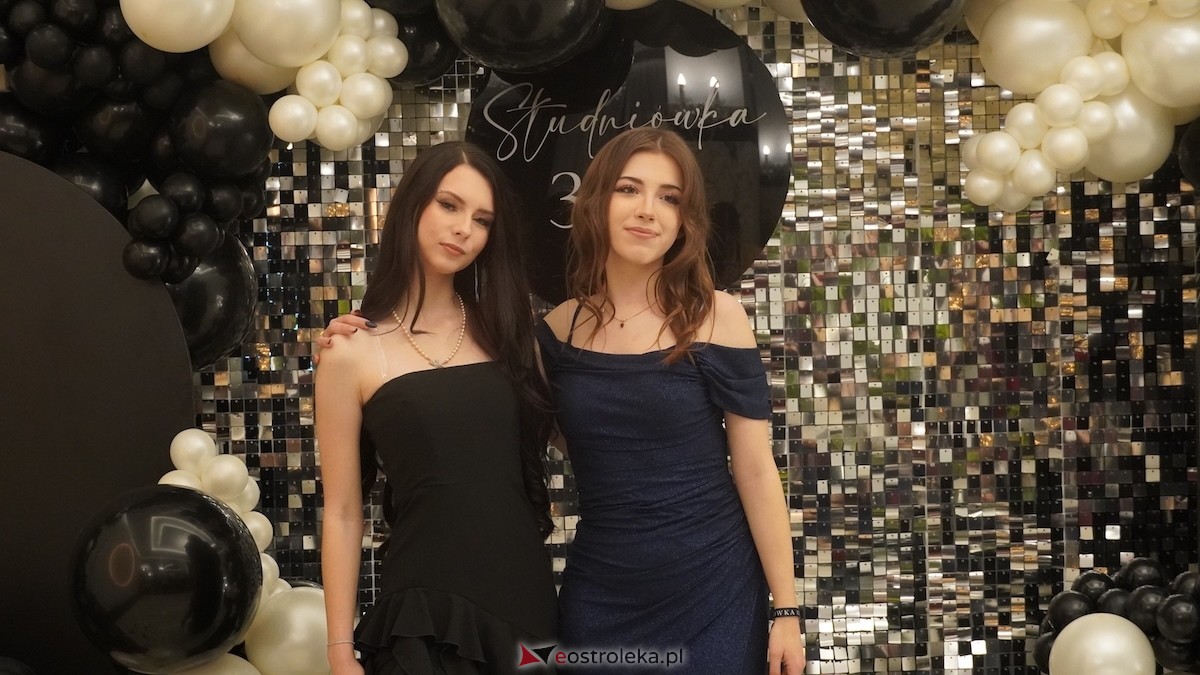 Studniówka III LO w Ostrołęce [03.01.2026] - zdjęcie #138 - eOstroleka.pl