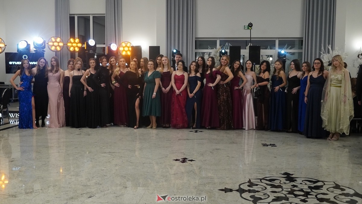 Studniówka III LO w Ostrołęce [03.01.2026] - zdjęcie #111 - eOstroleka.pl