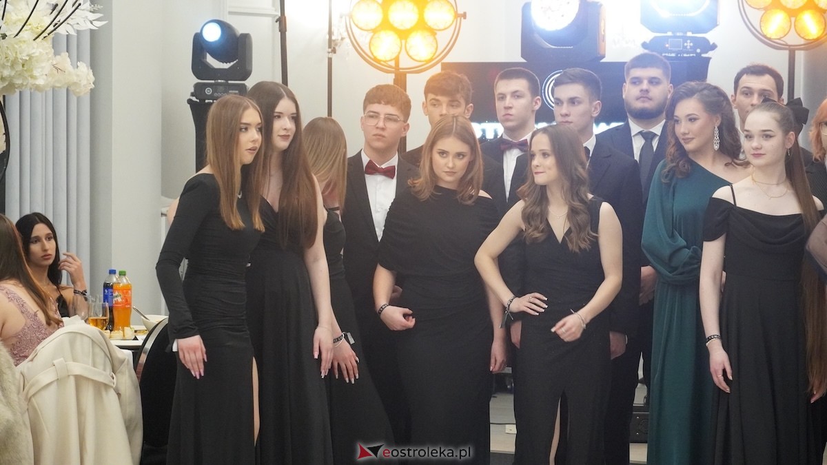 Studniówka III LO w Ostrołęce [03.01.2026] - zdjęcie #86 - eOstroleka.pl