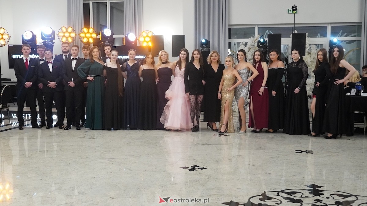 Studniówka III LO w Ostrołęce [03.01.2026] - zdjęcie #80 - eOstroleka.pl