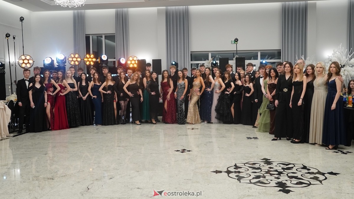 Studniówka III LO w Ostrołęce [03.01.2026] - zdjęcie #68 - eOstroleka.pl