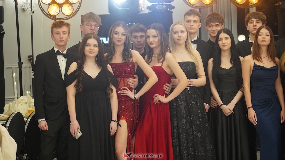 Studniówka III LO w Ostrołęce [03.01.2026] - zdjęcie #63 - eOstroleka.pl