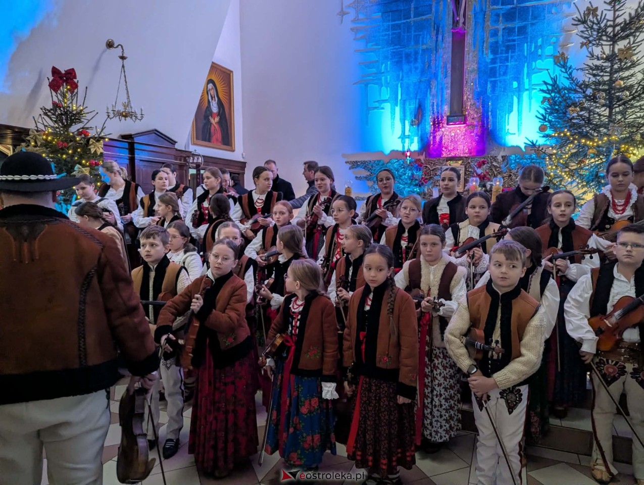 Koncert noworoczny grupy Zagórzańska Siła w Łęgu Starościńskim [04.01.2026] - zdjęcie #7 - eOstroleka.pl