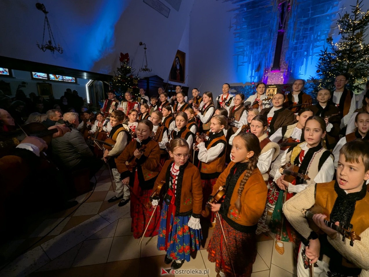 Koncert noworoczny grupy Zagórzańska Siła w Łęgu Starościńskim [04.01.2026] - zdjęcie #3 - eOstroleka.pl