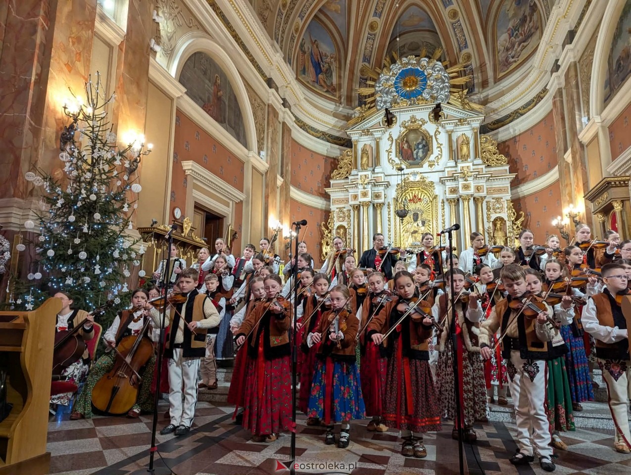 Zagórzańska Siła w Kadzidle - koncert noworoczny [04.01.2026] - zdjęcie #7 - eOstroleka.pl