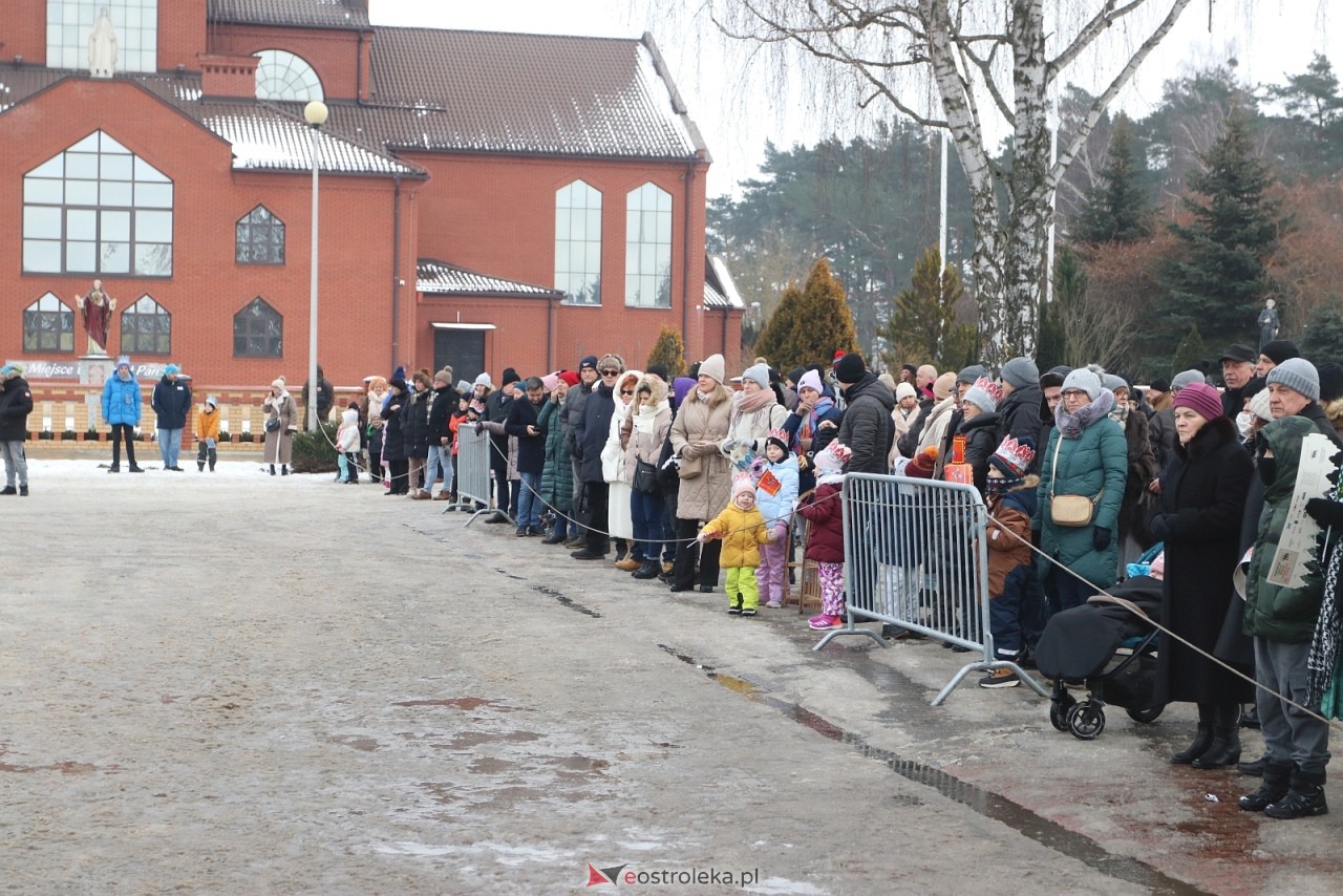 Orszak Trzech Króli 2026 w Ostrołęce [6.01.2026] - zdjęcie #382 - eOstroleka.pl