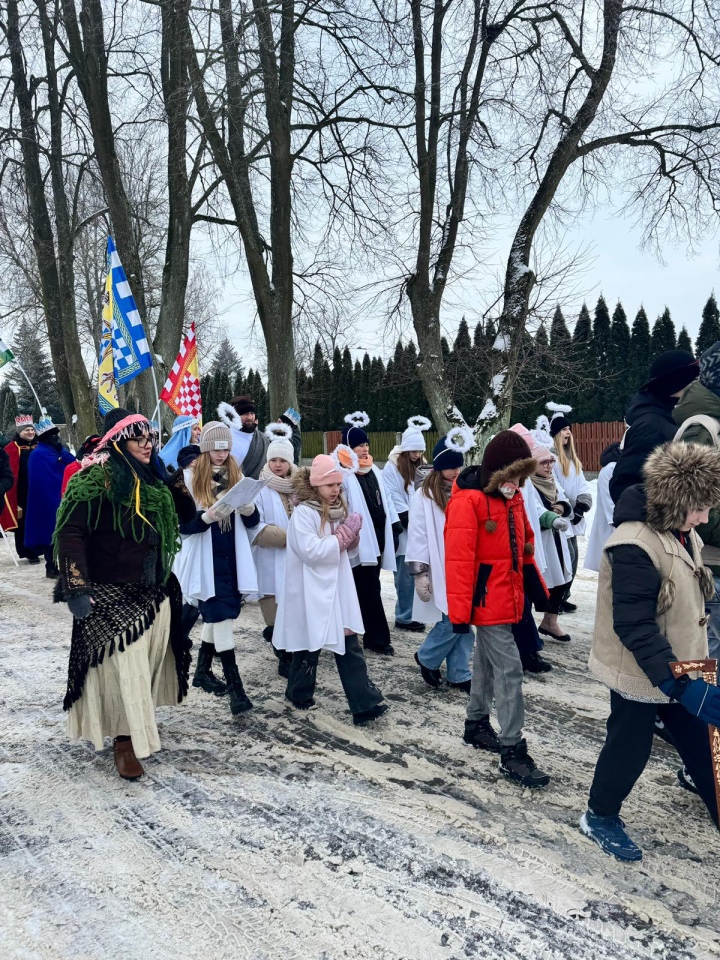 Orszak Trzech Króli w Baranowie [6.01.2026] - zdjęcie #25 - eOstroleka.pl