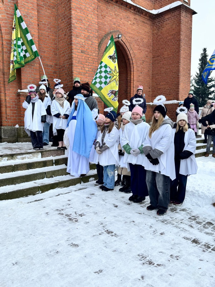Orszak Trzech Króli w Baranowie [6.01.2026] - zdjęcie #9 - eOstroleka.pl