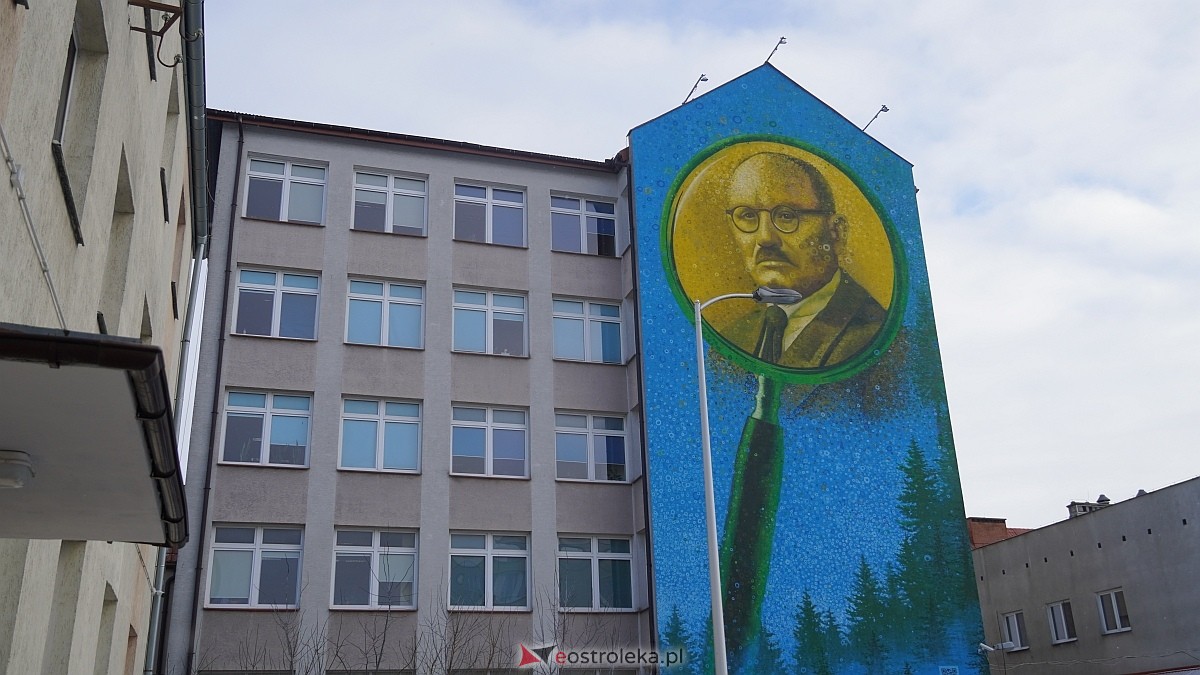 Nowy symbol na wjeździe do Ostrołęki. Mural Adama Chętnika oficjalnie odsłonięty! [09.01.2026] - zdjęcie #31 - eOstroleka.pl