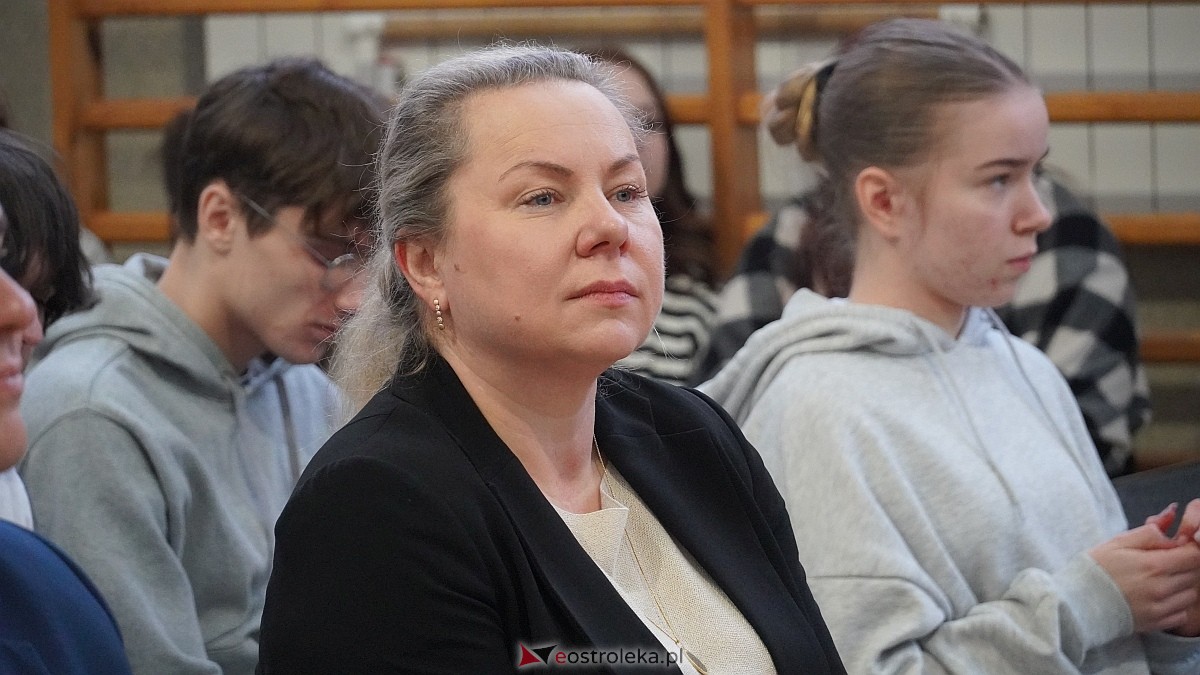 Nowy symbol na wjeździe do Ostrołęki. Mural Adama Chętnika oficjalnie odsłonięty! [09.01.2026] - zdjęcie #16 - eOstroleka.pl