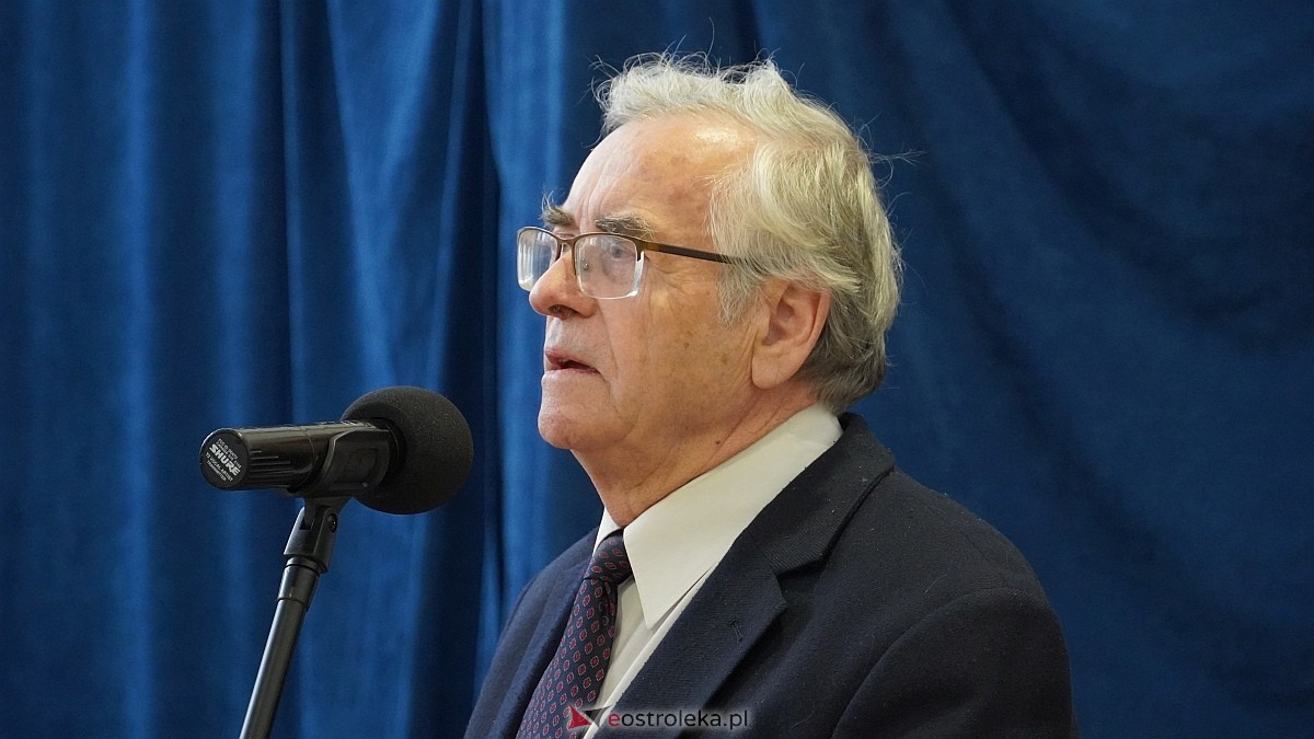 Nowy symbol na wjeździe do Ostrołęki. Mural Adama Chętnika oficjalnie odsłonięty! [09.01.2026] - zdjęcie #7 - eOstroleka.pl