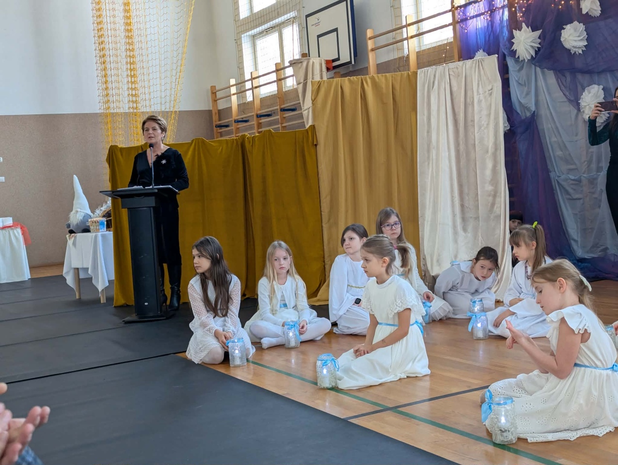 Jasełka i spotkanie pokoleń w Czerwinie [09.01.2026] - zdjęcie #14 - eOstroleka.pl