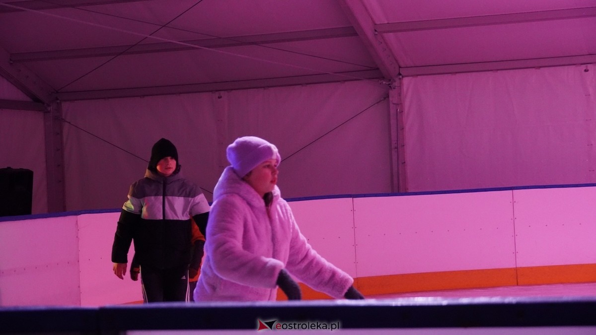 Otwarcie lodowiska miejskiego 2026 [09.01.2025] - zdjęcie #47 - eOstroleka.pl