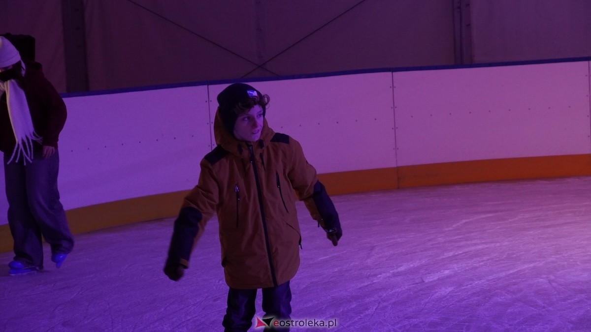 Otwarcie lodowiska miejskiego 2026 [09.01.2025] - zdjęcie #31 - eOstroleka.pl