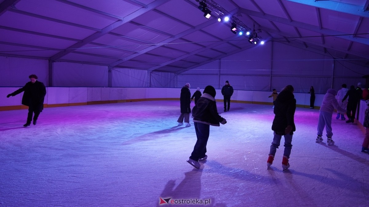 Otwarcie lodowiska miejskiego 2026 [09.01.2025] - zdjęcie #18 - eOstroleka.pl
