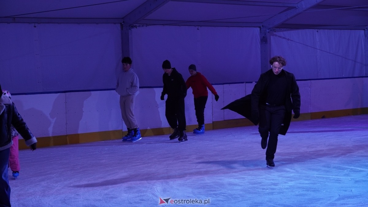 Otwarcie lodowiska miejskiego 2026 [09.01.2025] - zdjęcie #15 - eOstroleka.pl