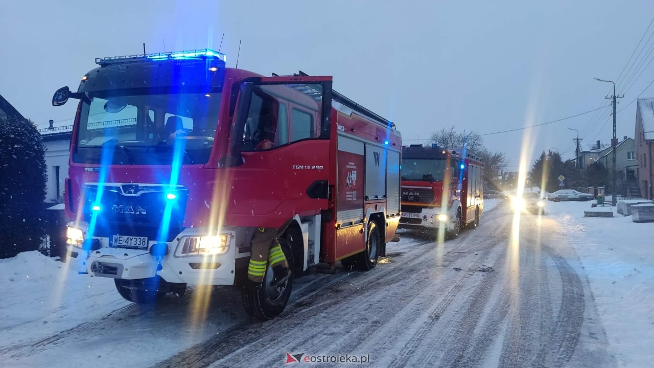 Pożar na Ogródkowej w Ostrołęce [10.01.2026] - zdjęcie #2 - eOstroleka.pl